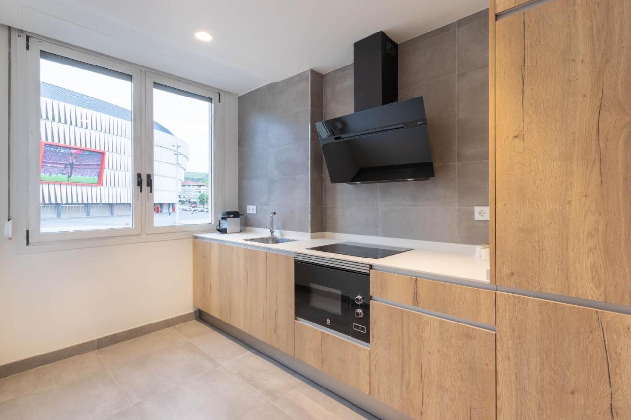 Apartamento Con Vistas Al Estadio San Mames Bilbao Bagian luar foto