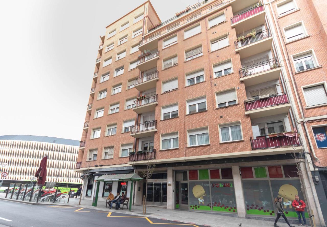 Apartamento Con Vistas Al Estadio San Mames Bilbao Bagian luar foto