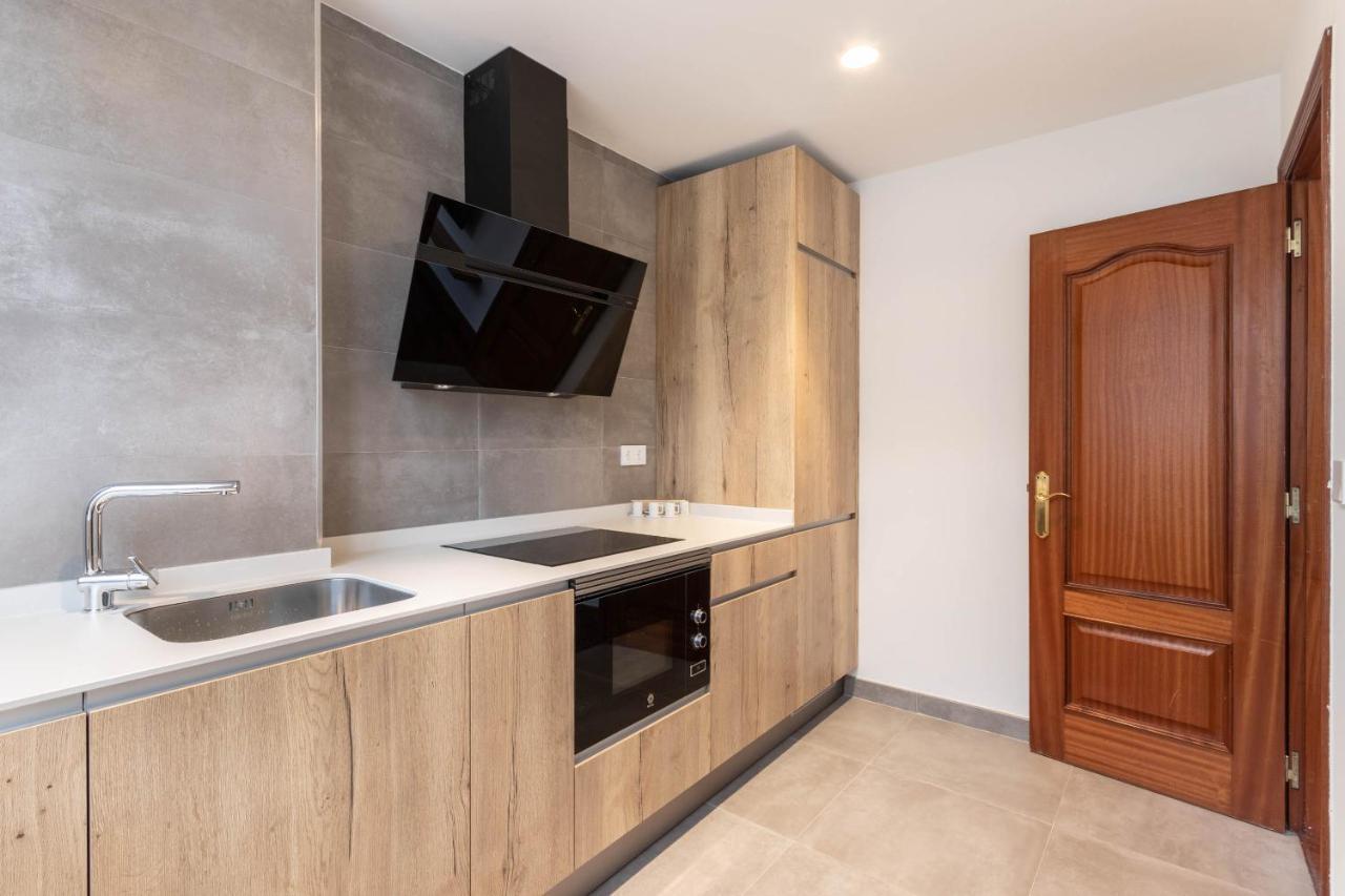 Apartamento Con Vistas Al Estadio San Mames Bilbao Bagian luar foto